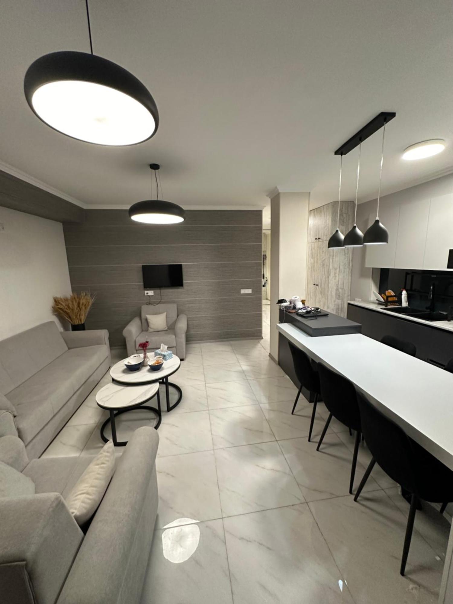 Elegant Escape In City Center Ereván Exterior foto